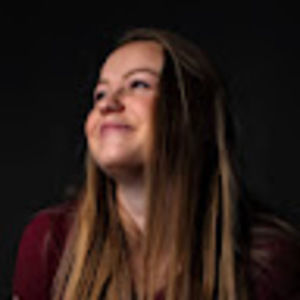 Meet your Posher, Chloe